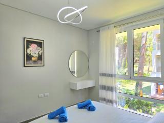 Holiday Apartment in San Pietro Residences 305 - Lalzit Bay - 4