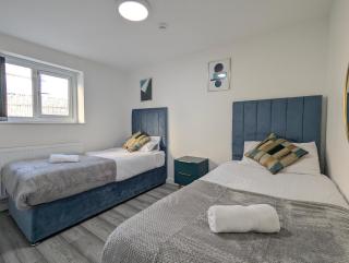 Private & Relaxed Apartments 6-10 - Cardiff - 6
