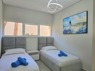 Holiday Apartment in San Pietro Residences 305 - Lalzit Bay - 3