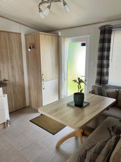 27 Forest view Cresswell towers - Ellington - 3