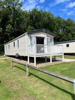 27 Forest view Cresswell towers - Ellington - 1