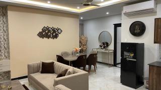 cozy 2 Bed apartment 11 central - Islamabad - 9