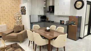 cozy 2 Bed apartment 11 central - Islamabad - 8