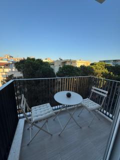 The Azure Breeze Beachfront Escape - 6