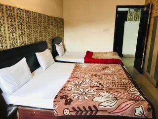A budget hotel sheeva palace near tulshi chowk - Haridwār - 9