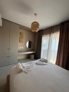 The Azure Breeze Beachfront Escape - 3