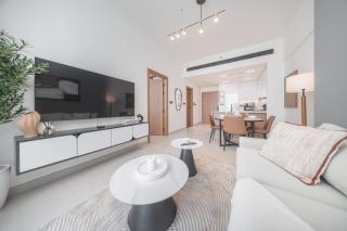 StayShort - Vibrant 1-Bedroom in JVC Sleeps 4 with balcony - 9