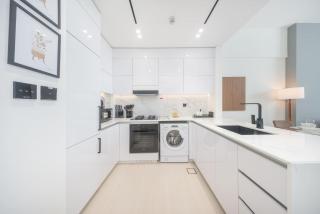 StayShort - Vibrant 1-Bedroom in JVC Sleeps 4 with balcony - 5