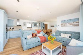 Dawn Lighthouse SV10 Silverlake Dorset - 9