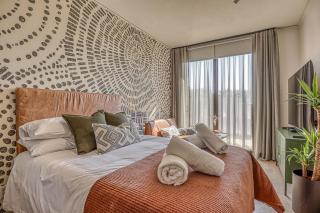 Modern One Rosebank Studio Apartment 456 - Johannesburg - 0