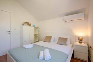 Penthouse apartment with panoramic oceanview - 8