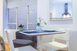 Lovely SelfContained Radiant Studio with Patio - Londra - 7