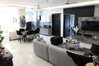 Ultra Luxury 2 bedroom apartment - Islamabad - 6