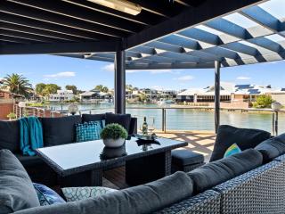 Private Jetty -family & Pet Friendly - Mandurah - 3