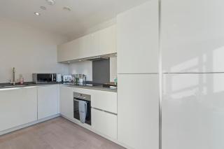 Family Apart for 6 Easy Booking - Sunbury Common - 5