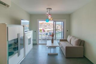 WELCS APARTAMENTO 270 EMP con vistas al canal - 0