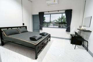 Sriintra Hotel - - 8