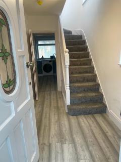 Peaceful 3 Bed Home, Close to Shopping Centre and Nature Reserve - Greenhithe - 7