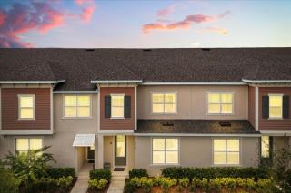 4 Bedrooms 45 Bathrooms Solara 2330Zp - 0