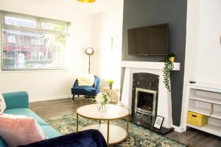 Comfortable 3 bed house - Manchester - 0