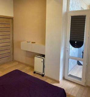 Kipro mylima vieta - - 8