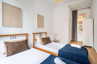 Paseo St Joan classic 4BD for 10 guests - 4