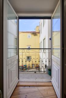 Alfama Soul Experience, by TimeCooler - 1