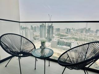 Crisp And Curated 1br With Pool, Gym And Parking! - 8