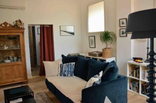 Large studio with terrace and air conditioning - 4