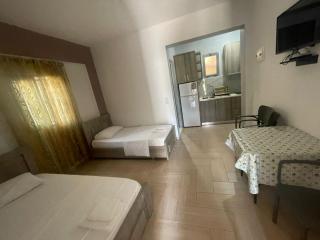 Vila Cini - Himarë - 2