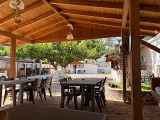 Yard Paradise - Dhërmi - 6
