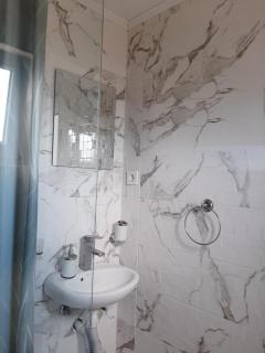 Cozzy apartment near the Aiport Podgorica - Mitrovići - 9