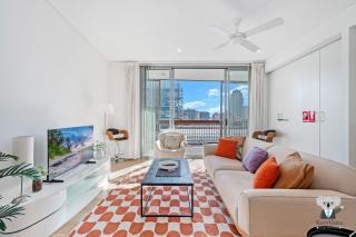 KozyGuru | Central Station | Stylish Urban Retreat - Sydney - 0