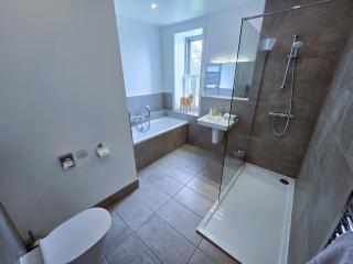 Balmory Stables South - luxury stable conversion - 5