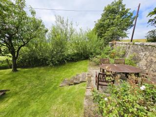 Balmory Stables South - luxury stable conversion - Ascog - 0