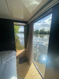 Bateau logement, vue magique - - 1