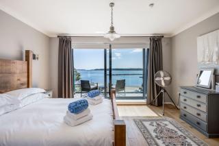Candle Island View - Superb Harbour Views from Three Floors - 6