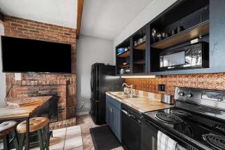 Breathtaking City View 1 Bed Stylish & Serene - Pittsburgh - 9