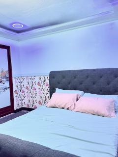 Chic 4BR 15 Pax Euro-Inspired Home, Malolos - Malolos - 9