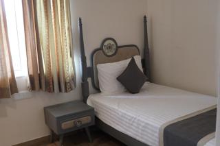 Metro Prime Boutique Hotel - 6