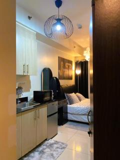 Chateau Staycation - Manila - 1