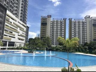 Furnished Studio Type Unit with spacious Balcony - Cebu City - 7