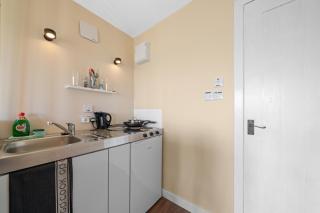Corry Lodge Estate - Sheperds Huts or Container Stays with Sea View - Broadford - 5