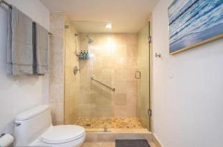 Modern Condo by the Beach, Water Taxi Stop, Prime Location! - Fort Lauderdale - 9