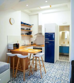Sapphire Gem House with Private Jacuzzi - 8
