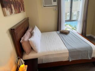 CDO Cozy 2-Bedrooms 2 Toilets View Pool and Garden beside Ayala Mall - Cagayan de Oro - 5
