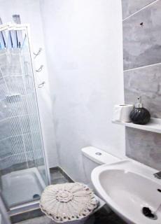 Charming London Apartment on Lancaster Road - Londra - 8