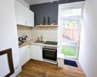 Charming London Apartment on Lancaster Road - Londra - 4