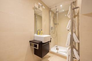 The Chelsea Nest - Stylish 2BDR with Balcony - Londra - 1