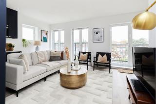 The Wembley Park Corner - Classy 2BDR Flat with Balcony - London - 0